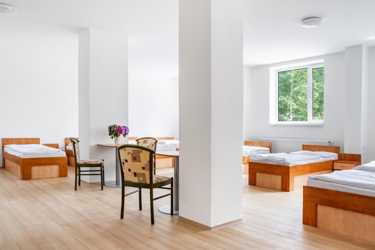 הוסטל Rožnov pod Radhoštěm Beskydy House מראה חיצוני תמונה